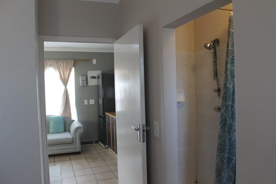1 Bedroom Property for Sale in Strand Central Western Cape